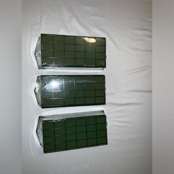 3 pcs. Sealed floral foam cages - leftover wedding supplies / ready for flowers! - Picture 1 of 6